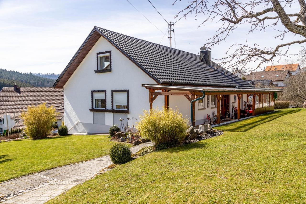 Апартаменти Haus Elfi Hausen am Tann Екстер'єр фото